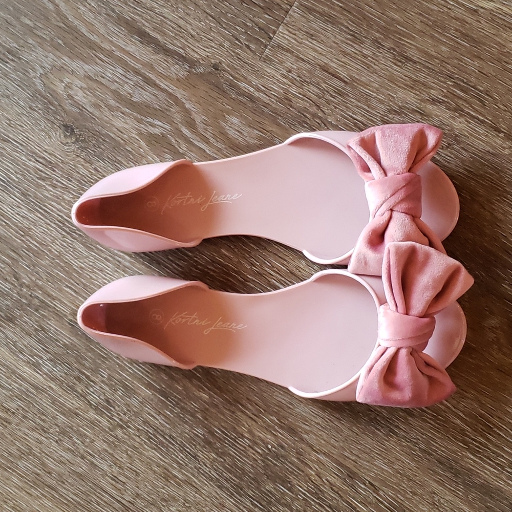 Women's Kortni Jeane Jelly shoes in size 8.
